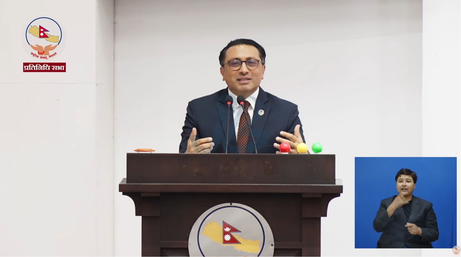 ‘दुई रुपैयाँ मात्रै पनि बदमासी प्रमाणित भए मन्त्री र सार्वजनिक जीवन नै त्यागिदिन्छु’: अर्थमन्त्री डा. स्वर्णिम वाग्ले